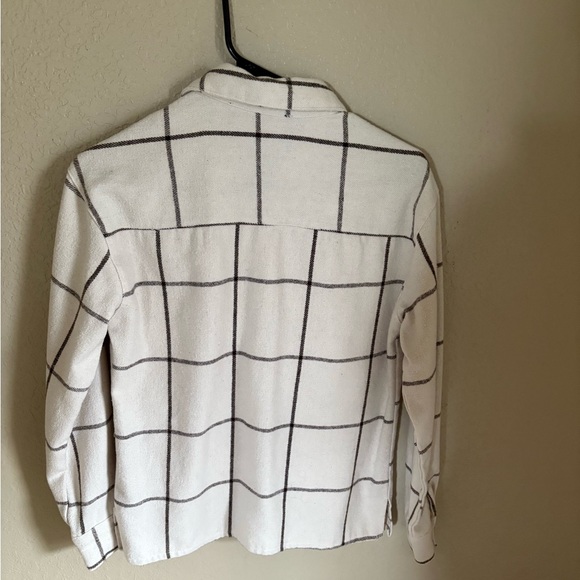 shacket - Picture 3 of 3